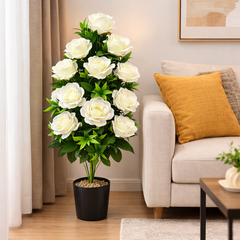 Planta artificiala cu trandafiri albi 82 cm in ghiveci negru, decor elegant asezata langa canapea in living modern