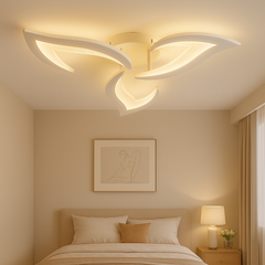 Lustra LED 19302/3N WH 42W Ø565mm, lumina reglabila 3000–6500K, instalata in dormitor modern, control prin telecomanda pentru confort zilnic.