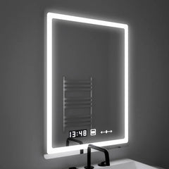 Oglinda LED 60x80 cm cu dezaburire, ceas, termometru si control tactil, ideala pentru bai moderne.