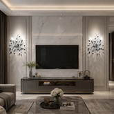 Aplică de perete din cristal 27113/2W SO+CR montată în living elegant, cu finisaj cromat și cristale transparente și fumurii, design modern de lux.