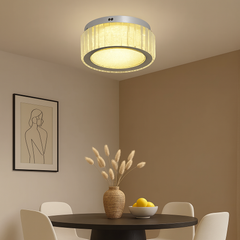 Lustra LED rotunda Ø300 cu difuzor cristal aplicata pe plafon in dining modern