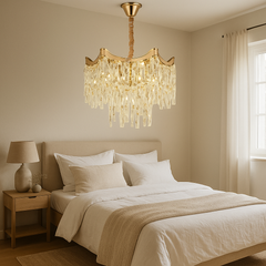 Candelabru rotund auriu 5520/400FG cu cristale in dormitor elegant, lumina ambientala calda, montaj aplicat pe tavan, design decorativ clasic