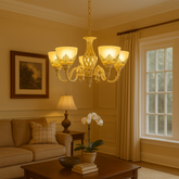 Candelabru vintage 5 brate alb antichizat cu abajururi din sticla mata si becuri E27, lumina calda in living elegant