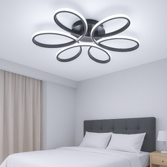 Lustra LED floral 120W neagra cu telecomanda si lumina reglabila, ideala pentru iluminarea eleganta si confortabila a unui dormitor modern