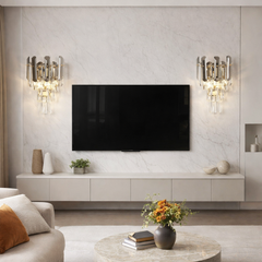 Aplica perete aurie cu cristale verticale 2xE14 montata in living modern elegant