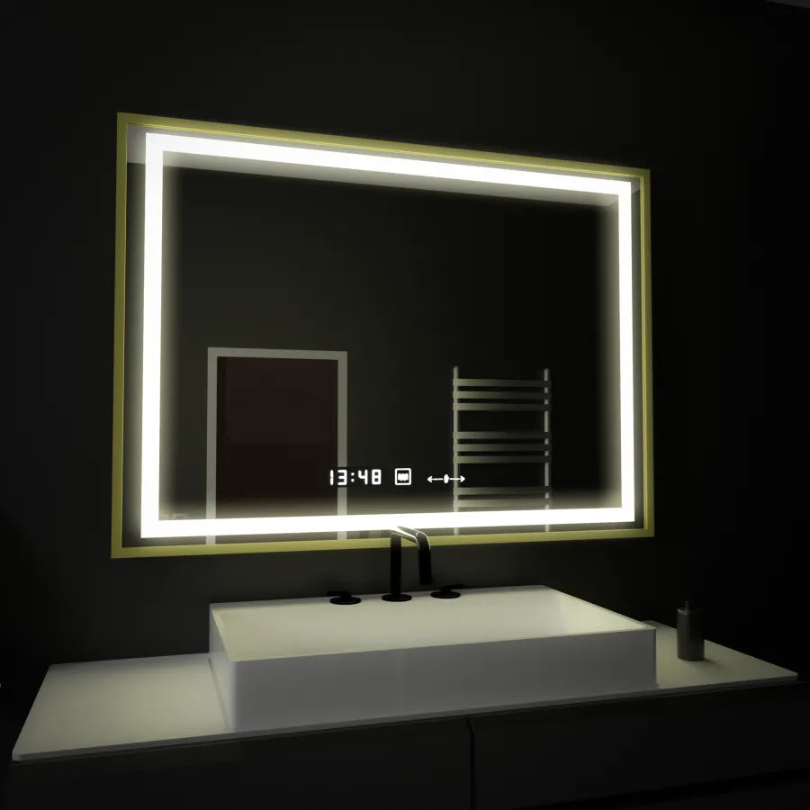 Oglinda smart 100x80 cm cu LED, dezaburire, control tactil, ceas digital si afisaj temperatura, ideala pentru bai moderne.