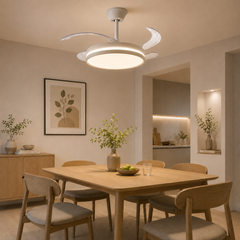Ventilator de tavan LED A106L deasupra mesei din dining, design modern cu pale retractabile și iluminare LED reglabilă pentru un ambient confortabil.