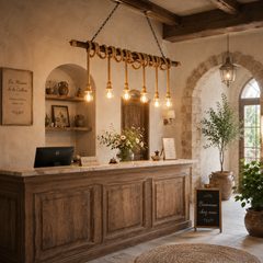 Pendul LED JD-100 montat deasupra recepției, corp de iluminat suspendat în stil rustic-industrial, cu frânghii decorative și design impunător.