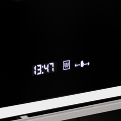 Oglinda smart rectangulara 120x80 cm cu LED reglabil, dezaburire, display digital si senzor tactil pentru bai moderne.