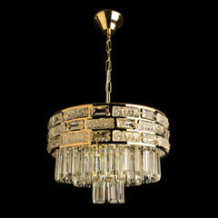 Candelabru rotund auriu Ø400 cu 6 socluri E27 intr-un dormitor rafinat, lumina calda decorativa si ambient elegant.