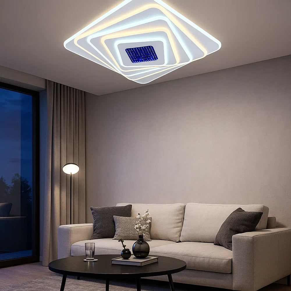 Lustra LED 19129/500D patrata cu telecomanda, lumina reglabila 3000–6500K, montata in living modern cu iluminare puternica.