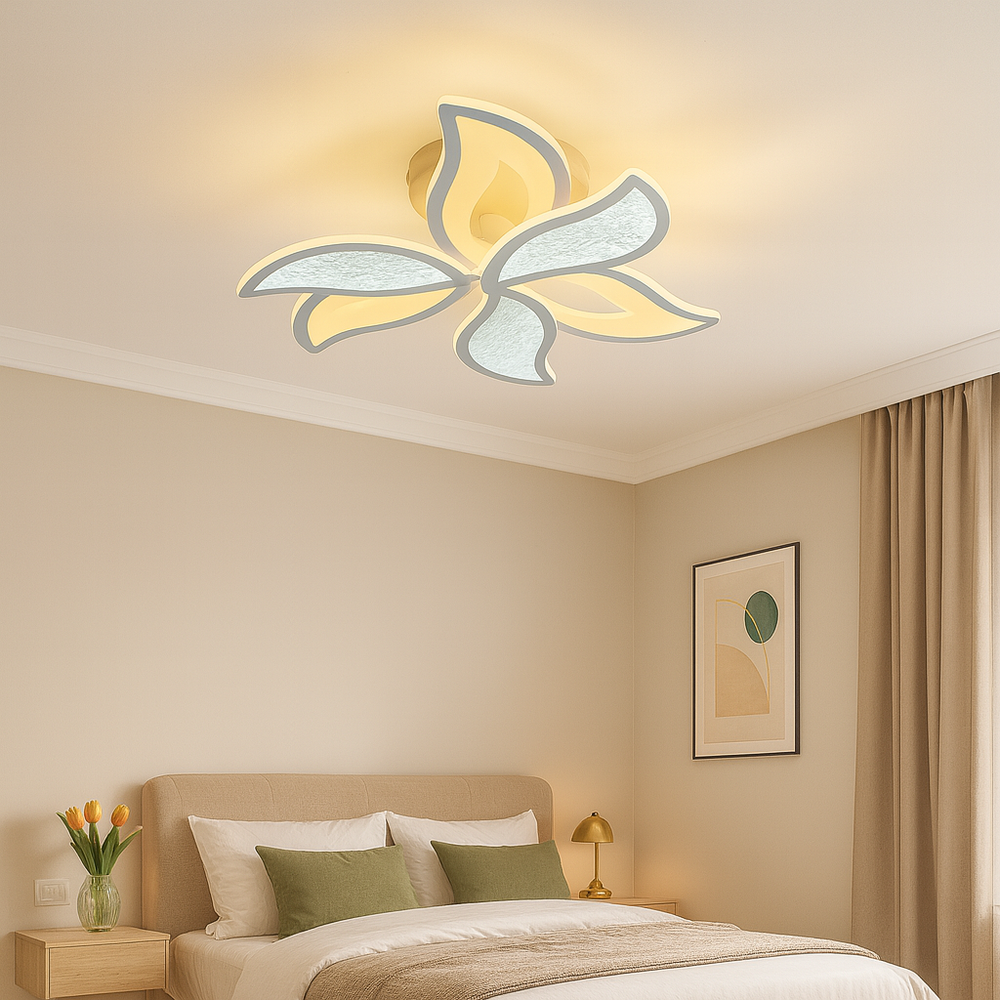 Lustra LED 19252/3+3WH 138W cu lumina reglabila si telecomanda, montata intr-un dormitor modern pentru iluminare eficienta si atmosfera placuta.