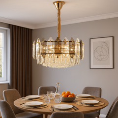 Candelabru rotund cu 9 becuri, adaugand lumina calda si rafinament unei zone de dining spatioase si primitoare.