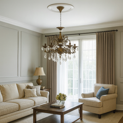 Candelabru rotund auriu cu cristale lacrima in living elegant, 6 brate E14, lumina calda, diametru 680 mm, stil regal