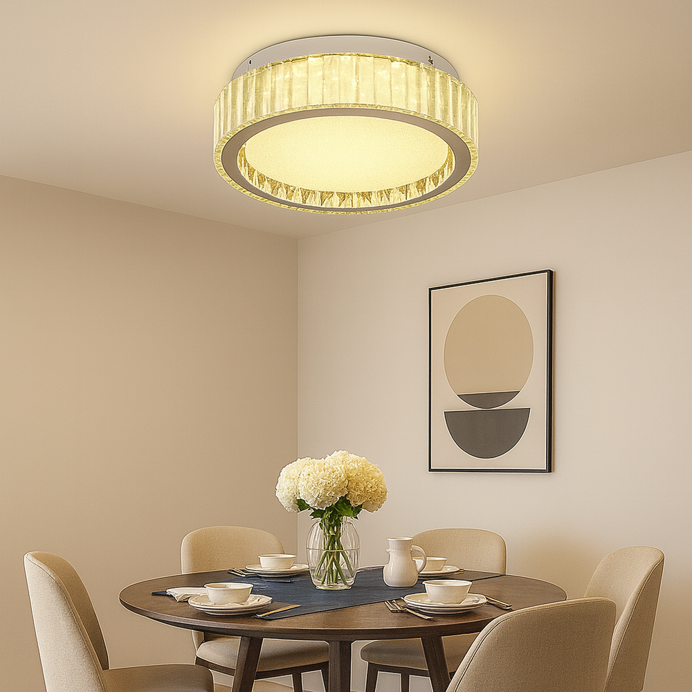 Lustra LED rotunda Ø500 cu design tip cristal aplicata pe tavan in dining elegant