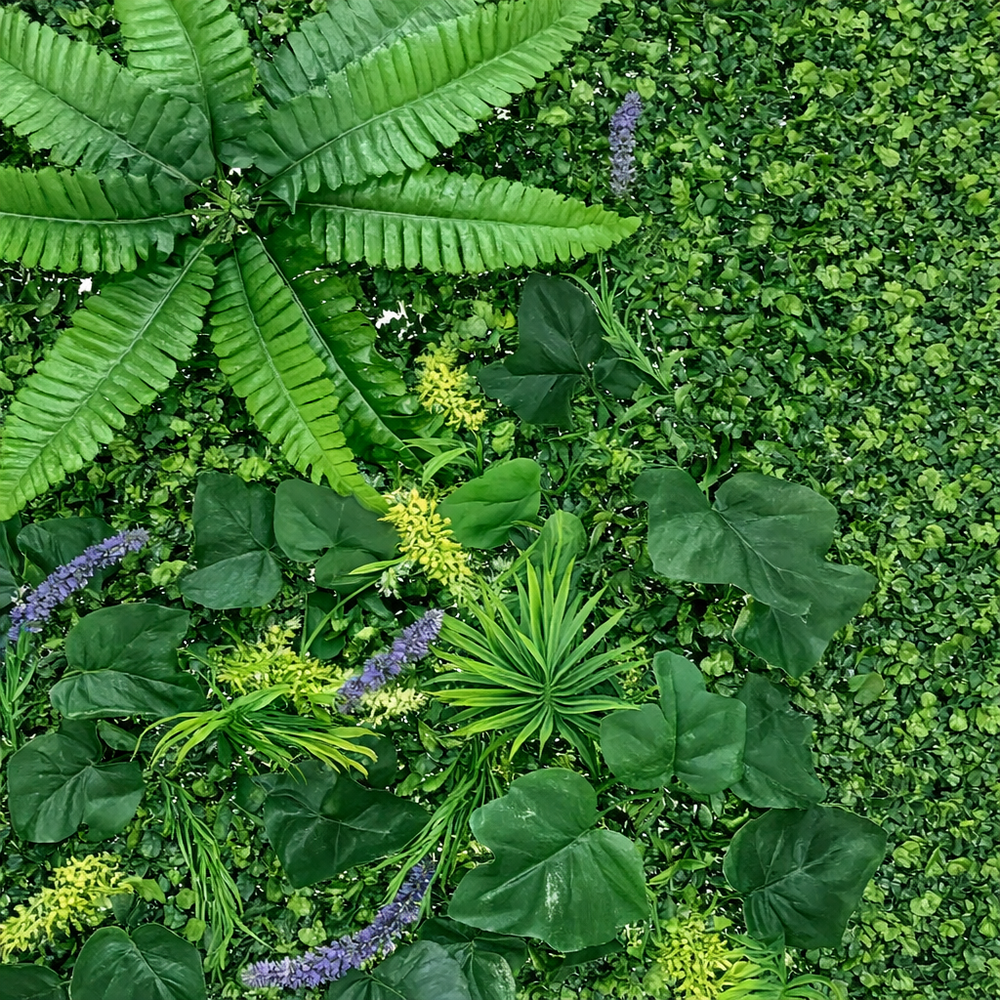 panou perete vegetal artificial cu feriga si lavanda decorativa png fundal transparent