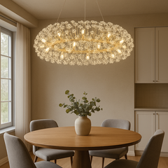 Candelabru rotund auriu Ø600 mm cu 12 becuri G9, iluminare uniforma deasupra mesei din dining elegant.