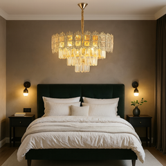 Candelabru auriu Ø400 cu 5 becuri E27 in dormitor elegant, lumina calda ambientala, design compact fara telecomanda