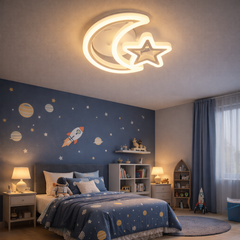 Lustra LED alba luna si stea, cu telecomanda, in camera baiat moderna