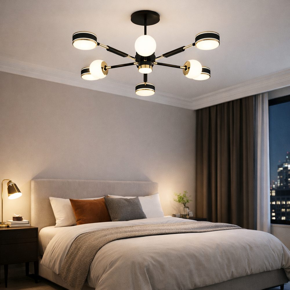 Lustra LED negru cu auriu si globuri, lumina ajustabila cu telecomanda, instalata in dormitor modern elegant