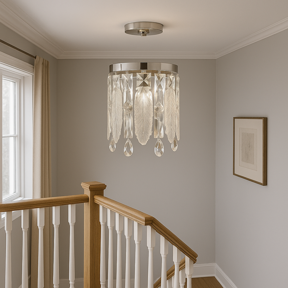 Pendul rotund cu cristale si 1 soclu E27, suspendat pe casa scarii, iluminare decorativa spectaculoasa si eleganta.