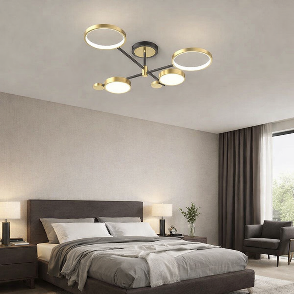 Lustra LED moderna negru auriu cu 4 surse lumina in dormitor, design elegant si lumina LED confortabila