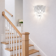 Aplica de perete crom cu cristale transparente si design vertical elegant, iluminare decorativa rafinata pentru casa scarii sofisticata
