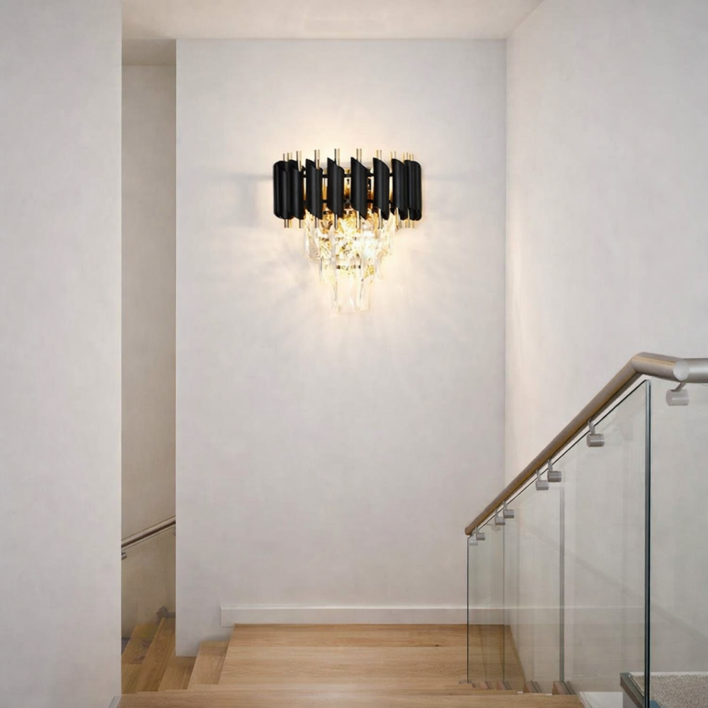 Aplica de perete negru auriu cu cristale decorative si design vertical elegant, iluminare ambientala rafinata pentru casa scarii sofisticata