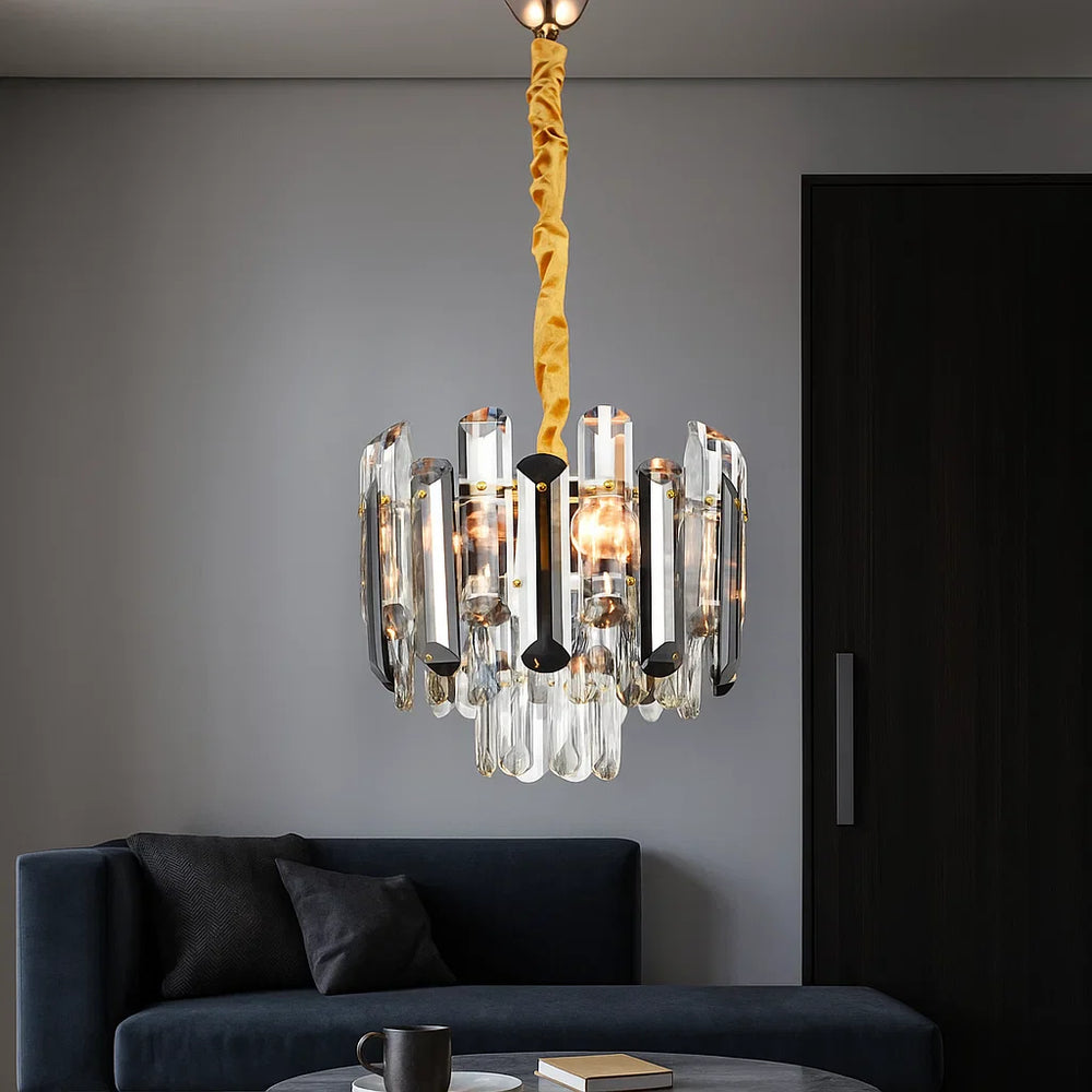 Candelabru rotund cu cristale Ø300 mm, 4xE27, iluminand elegant un living modern, adaugand stralucire rafinata.