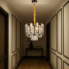 Candelabru rotund cu cristale Ø300 mm, 4xE27, oferind stralucire rafinata unui hol modern, potrivit pentru spatii mici.