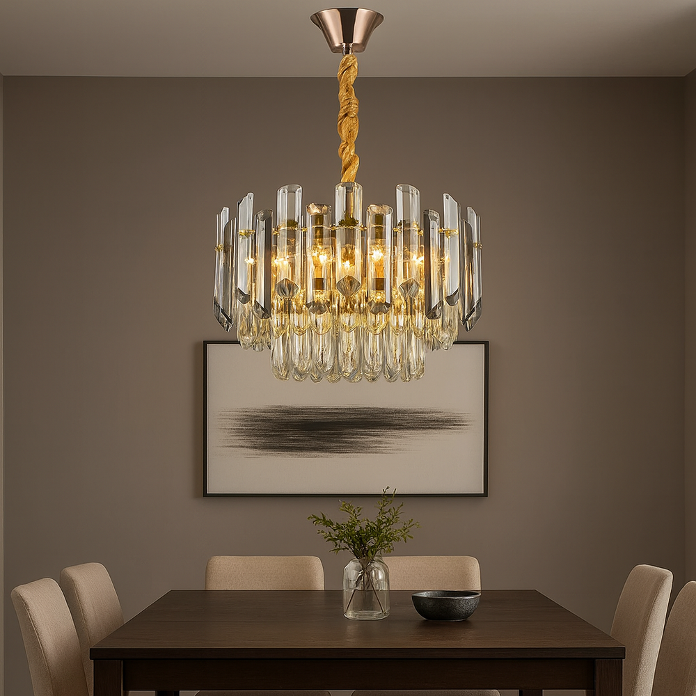 Candelabru rotund cu cristale Ø500 mm, 8xE27, decorand o zona de dining spatioasa, oferind lumina eleganta si atmosfera premium.