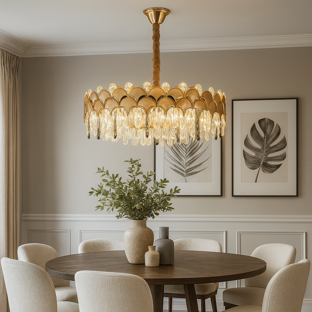 Candelabru LED rotund auriu Ø580 mm cu cristale verticale, deasupra mesei din dining mare, iluminare LED puternica 244W, efect decorativ spectaculos