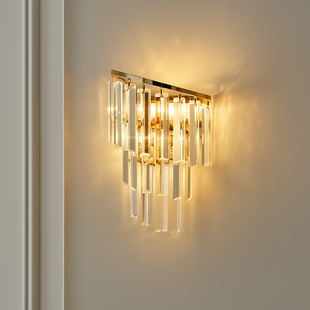 Aplicou 98068/2W FG auriu cu cristale tip bagheta si forma verticala, perfect pentru living modern cu accent de lumina decorativa.