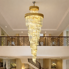 Candelabru auriu cu becuri Ø600x1800 mm pentru living inalt sau scara interioara eleganta