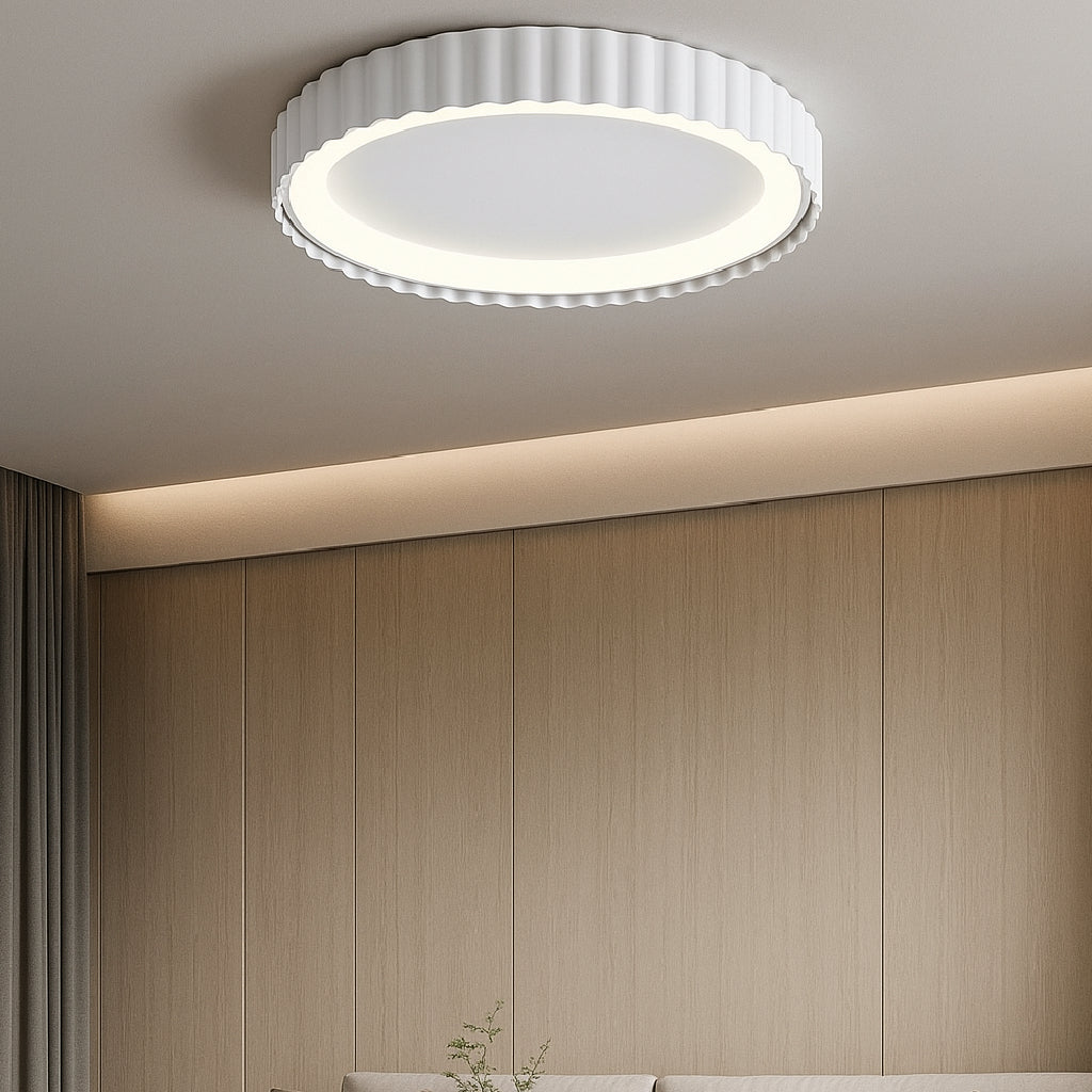Plafoniera LED rotunda L77259/500A1 WH Ø500mm, design ondulat alb mat si lumina reglabila 3000–6500K, ideala pentru birou modern.