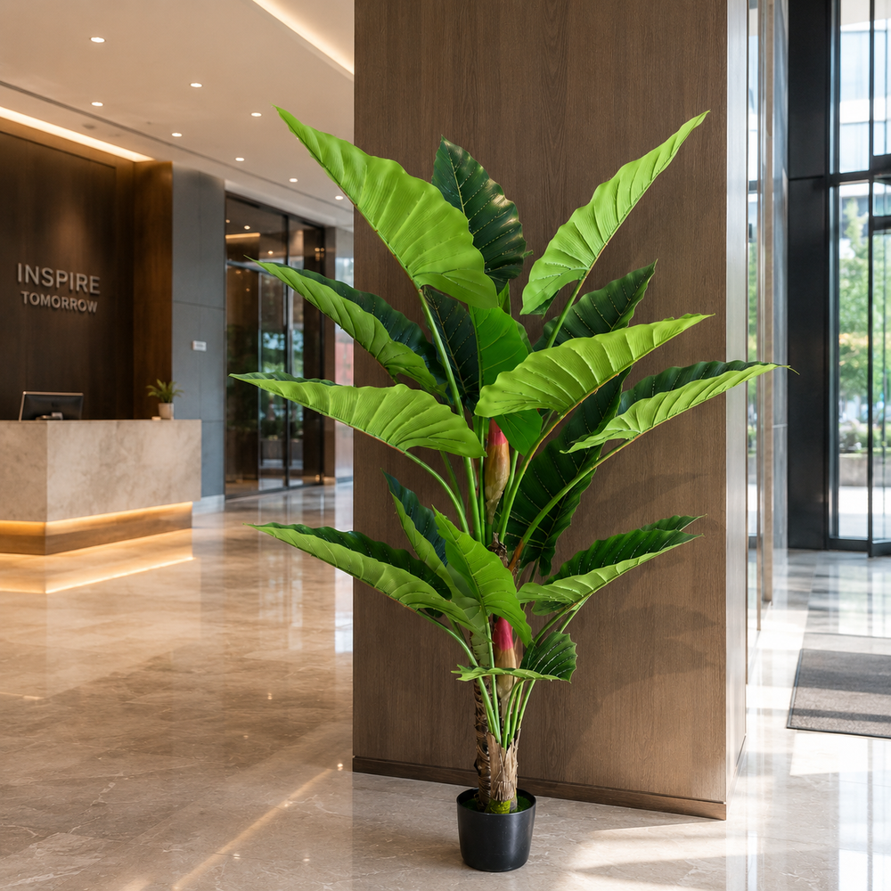 Plantă artificială Alocasia verde, 190 cm, cu frunze mari și bogate, aspect realist și ghiveci inclus, ideală pentru living, birou, hotel, restaurant, recepție, showroom și spații comerciale.