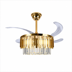 Candelabru cu ventilator de tavan F3211-500GD auriu, LED 50W, ventilator 30W, cristale decorative, pale retractabile și difuzor Bluetooth, imagine produs pe fundal alb.