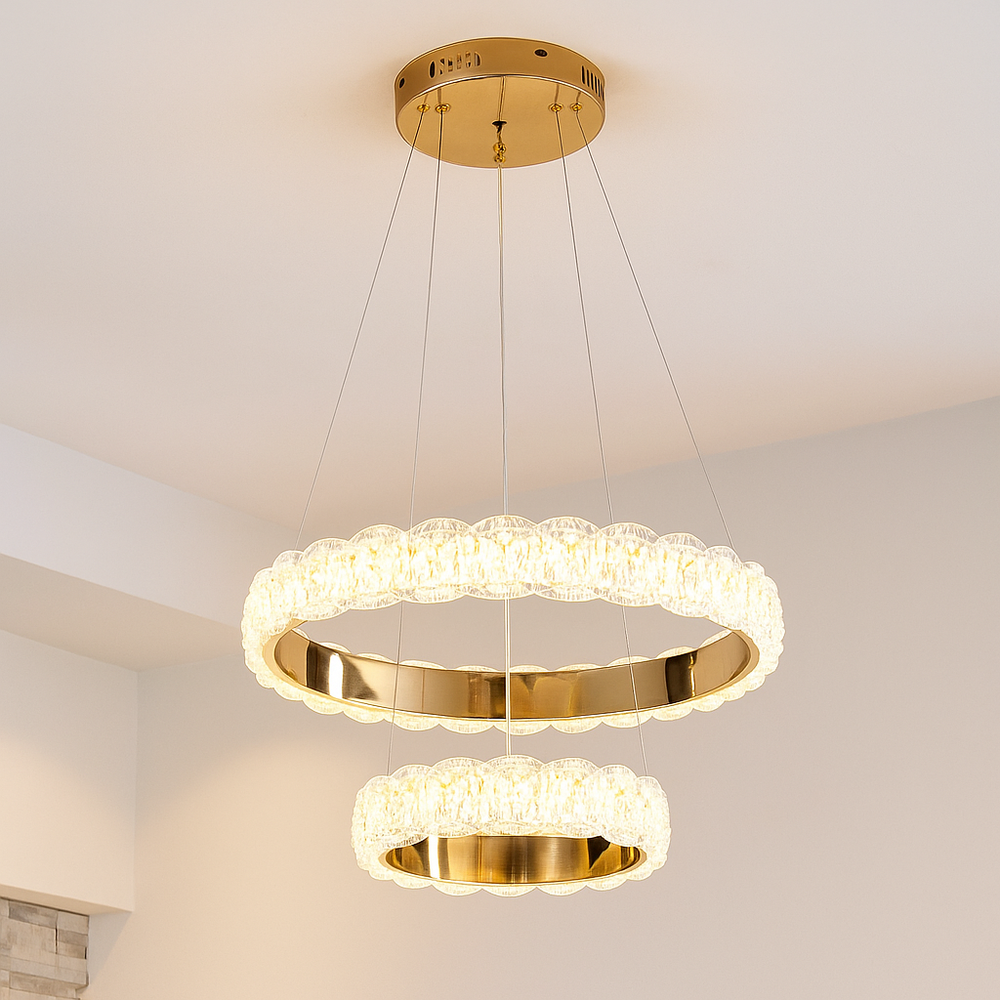 Lustra LED cu 2 cercuri aurii ofera iluminare decorativa moderna si devine punct focal elegant in livinguri spatioase.