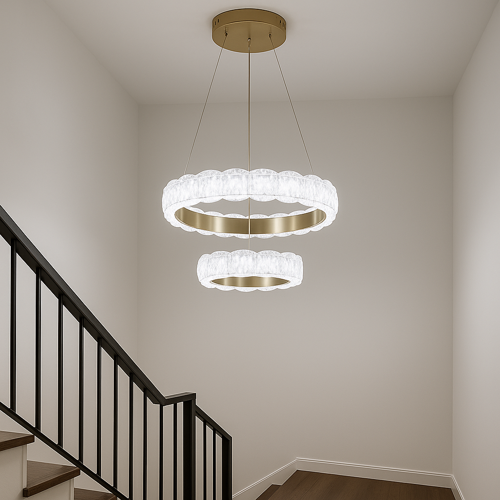 Perfecta pentru spatii cu tavan inalt, lustra LED evidentiaza zona scarii prin compozitie verticala spectaculoasa.