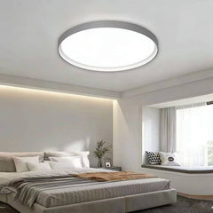 Living cu lustra LED rotundă, lumină rece, iluminare uniformă și design modern pentru spații interioare