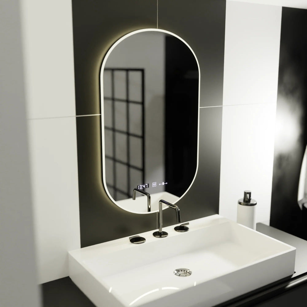 Oglinda smart ovala 50x80 cm LUBAN Lucia cu LED reglabil, contur luminos, afisaj digital si sistem de dezaburire pentru bai moderne.
