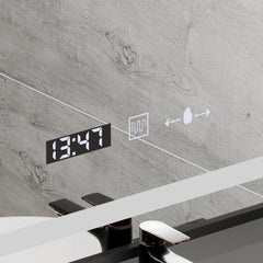 Oglinda smart 60x80 cm cu LED, cadru negru mat, control tactil si sistem de dezaburire pentru bai moderne.
