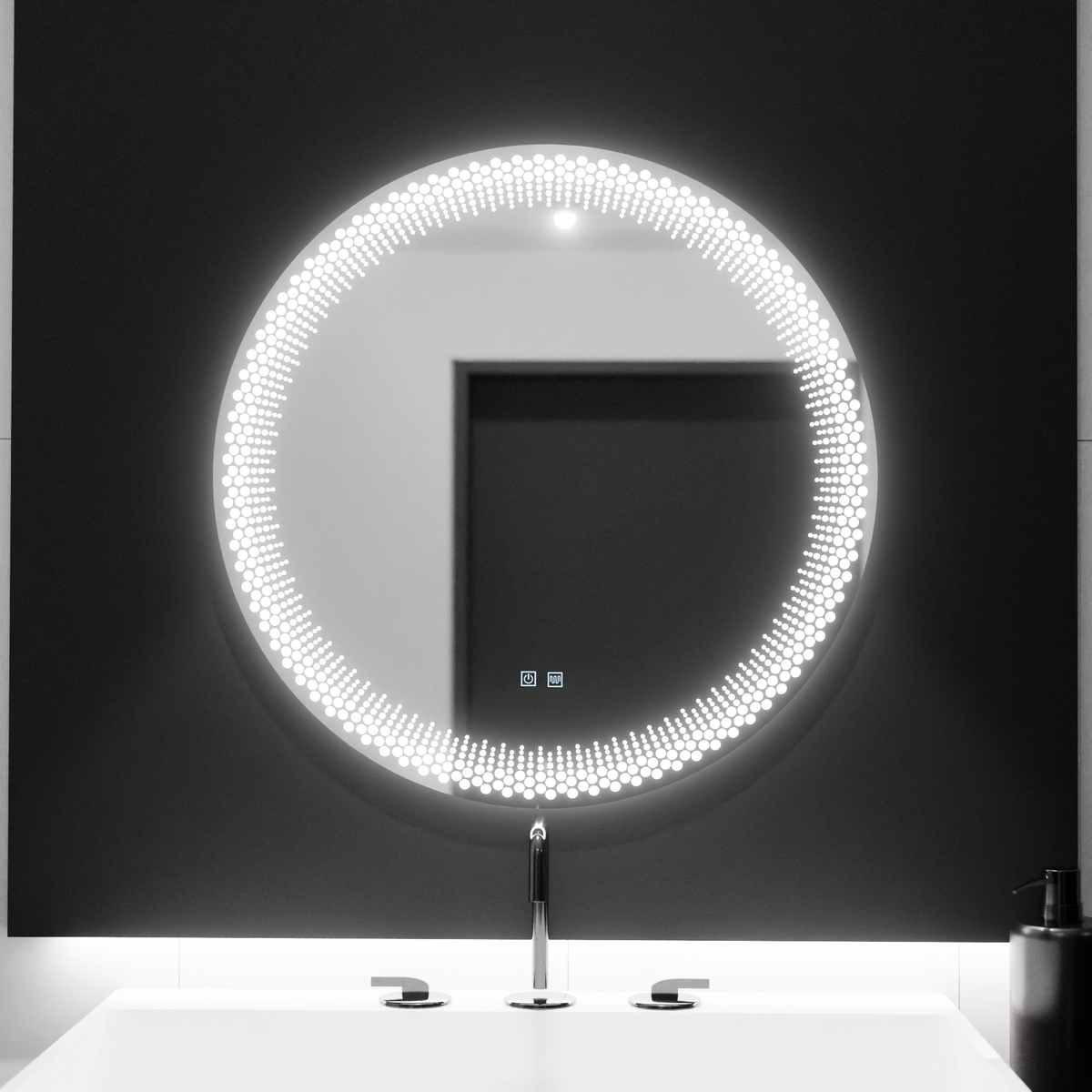 Oglinda LED rotunda 60x60 cm cu lumina reglabila, control touch si functie de dezaburire, ideala pentru bai moderne.
